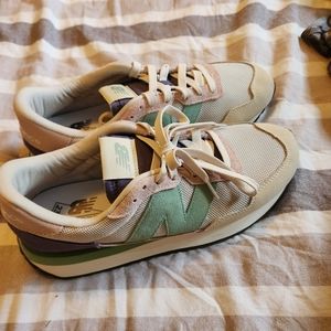 New Size 11 New Balance 237